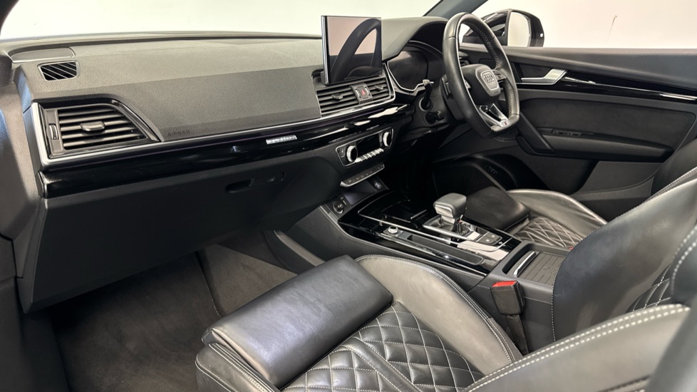 Audi Q5 40 TDI Quattro Black Ed 5dr S Tronic [Tech Pack] Diesel Estate - Image 9