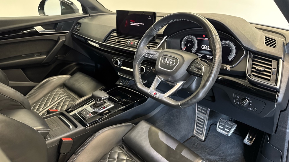 Audi Q5 40 TDI Quattro Black Ed 5dr S Tronic [Tech Pack] Diesel Estate - Image 11
