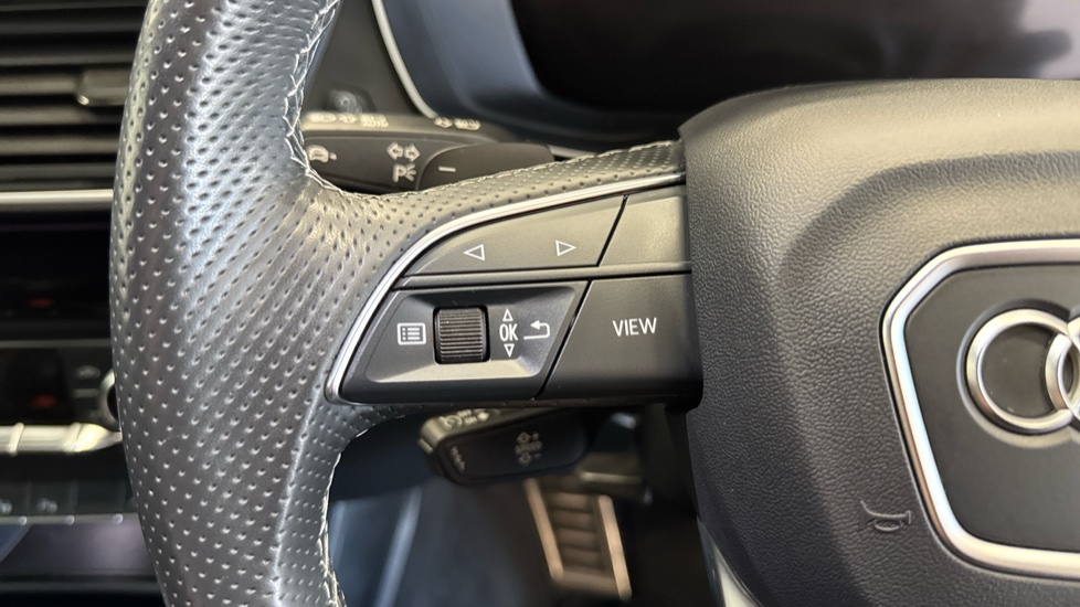 Audi Q5 40 TDI Quattro Black Ed 5dr S Tronic [Tech Pack] Diesel Estate - Image 29