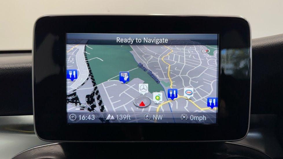 Mercedes-Benz GLC 250d 4Matic AMG Line Premium 5dr 9G-Tronic Diesel Estate - Image 12