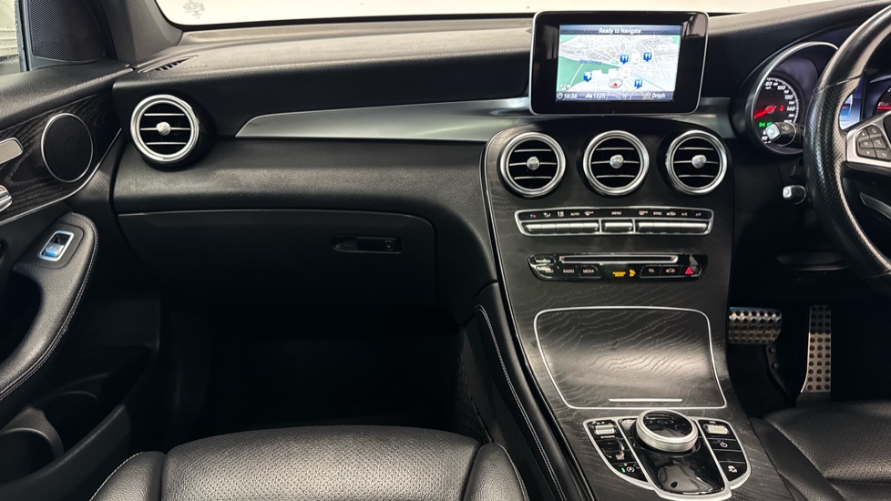 Mercedes-Benz GLC 250d 4Matic AMG Line Premium 5dr 9G-Tronic Diesel Estate - Image 14