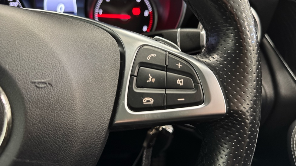 Mercedes-Benz GLC 250d 4Matic AMG Line Premium 5dr 9G-Tronic Diesel Estate - Image 29