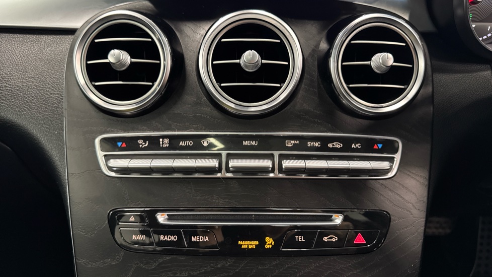Mercedes-Benz GLC 250d 4Matic AMG Line Premium 5dr 9G-Tronic Diesel Estate - Image 32