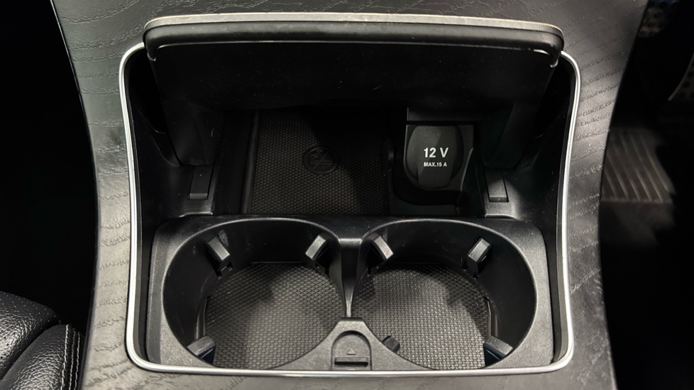 Mercedes-Benz GLC 250d 4Matic AMG Line Premium 5dr 9G-Tronic Diesel Estate - Image 33