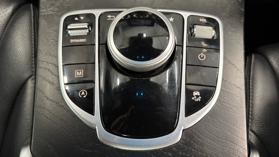 Mercedes-Benz GLC 250d 4Matic AMG Line Premium 5dr 9G-Tronic Diesel Estate - Image 34