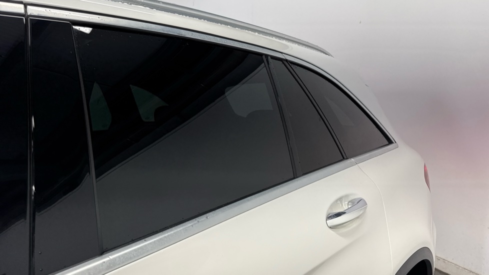 Mercedes-Benz GLC 250d 4Matic AMG Line Premium 5dr 9G-Tronic Diesel Estate - Image 44