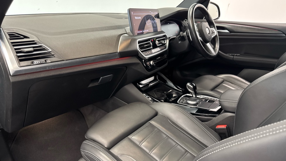 BMW X3 xDrive20i MHT M Sport 5dr Step Auto Petrol Estate - Image 9