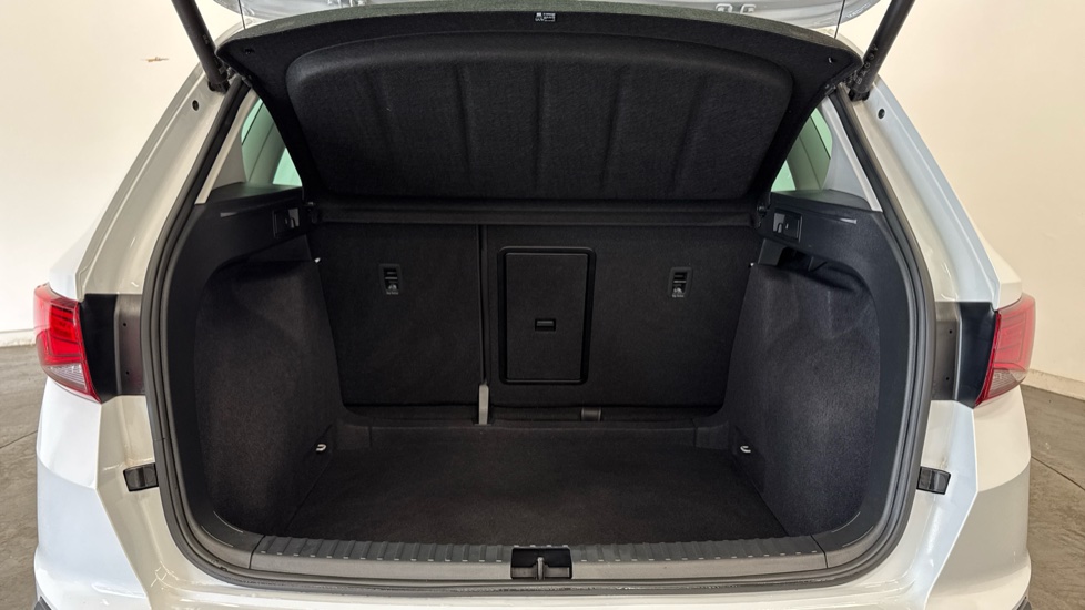 SEAT Ateca 1.5 TSI EVO Xperience Lux 5dr DSG Petrol Estate - Image 4