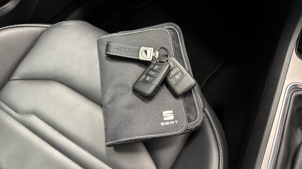 SEAT Ateca 1.5 TSI EVO Xperience Lux 5dr DSG Petrol Estate - Image 19