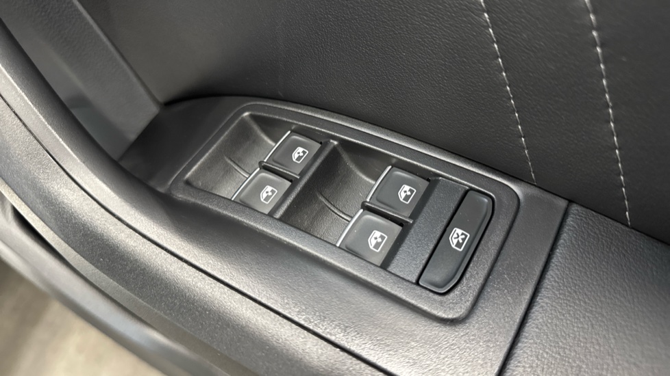 SEAT Ateca 1.5 TSI EVO Xperience Lux 5dr DSG Petrol Estate - Image 26