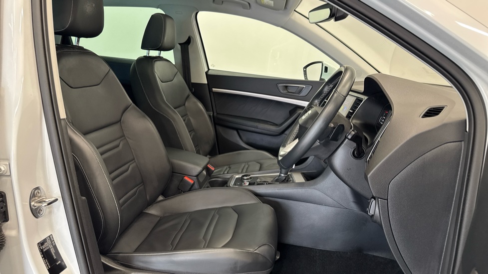SEAT Ateca 1.5 TSI EVO Xperience Lux 5dr DSG Petrol Estate - Image 27
