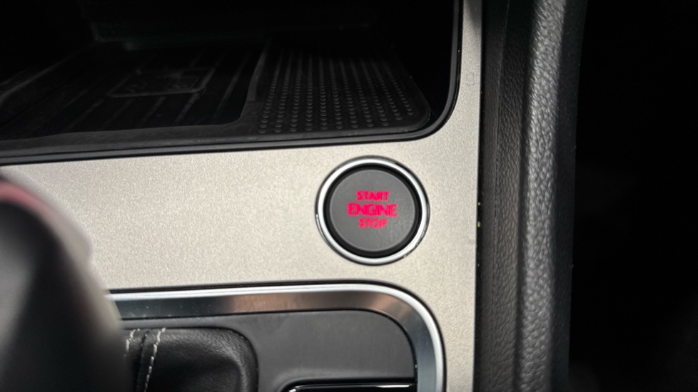 SEAT Ateca 1.5 TSI EVO Xperience Lux 5dr DSG Petrol Estate - Image 35