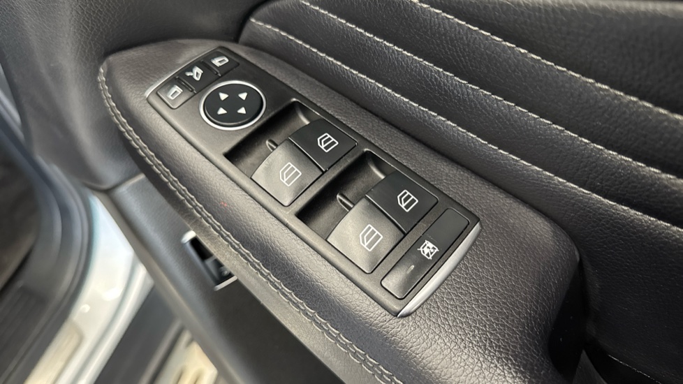 Mercedes-AMG GLE 43 4Matic Premium 5dr 9G-Tronic Petrol Estate - Image 24