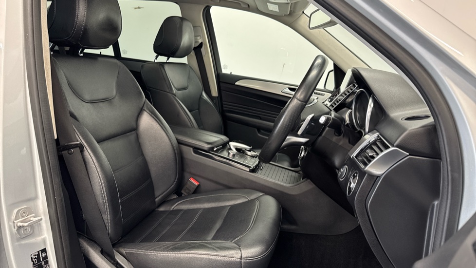 Mercedes-AMG GLE 43 4Matic Premium 5dr 9G-Tronic Petrol Estate - Image 26