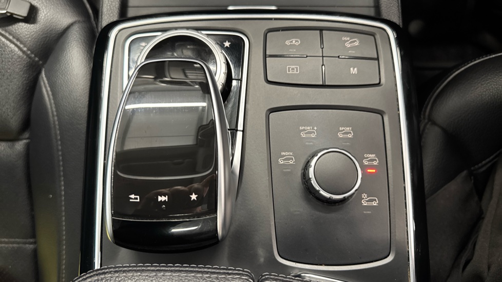 Mercedes-AMG GLE 43 4Matic Premium 5dr 9G-Tronic Petrol Estate - Image 35