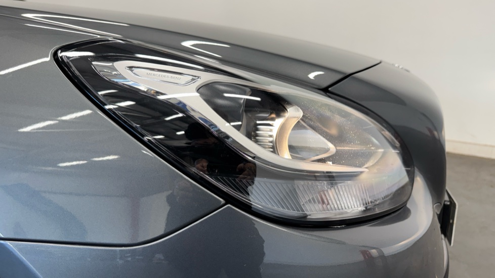 Mercedes-Benz SLC 180 AMG Line 2dr Petrol Roadster - Image 45
