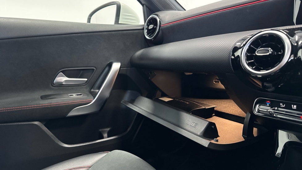 Mercedes-Benz A-Class A180 AMG Line 5dr Petrol Hatchback - Image 34
