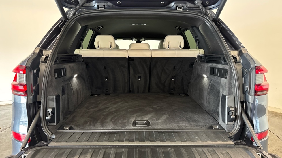 BMW X5 xDrive30d M Sport 5dr Auto Diesel Estate - Image 4