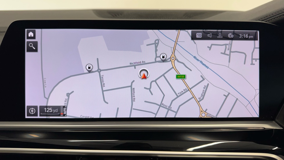 BMW X5 xDrive30d M Sport 5dr Auto Diesel Estate - Image 12