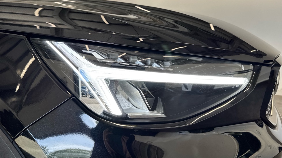 Volvo XC40 2.0 B4P Plus Dark 5dr Auto Petrol Estate - Image 45