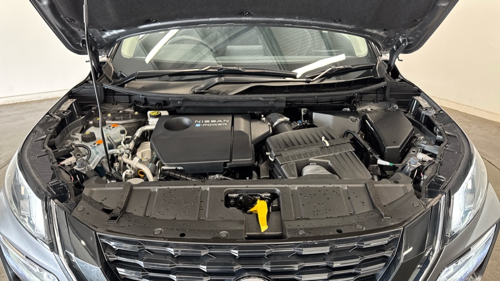 Nissan X-Trail 1.5 E-Power E-4orce 213 Acenta Premium 5dr Auto Hybrid Station Wagon - Image 8