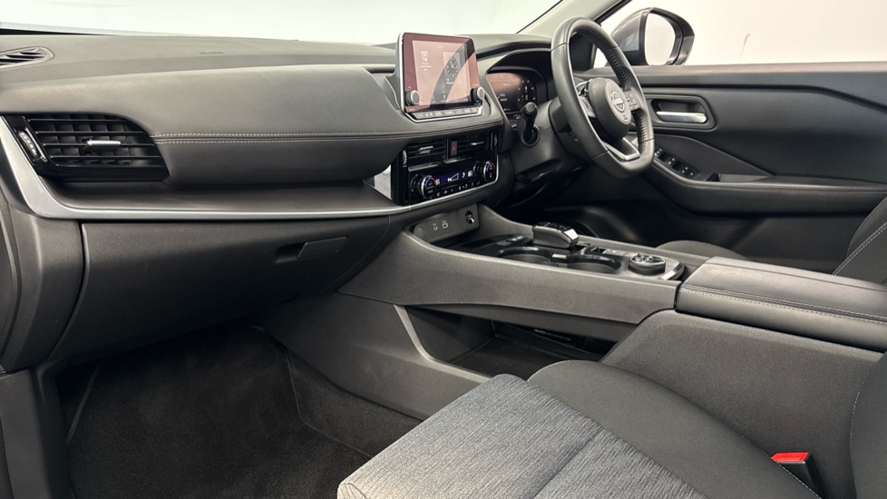 Nissan X-Trail 1.5 E-Power E-4orce 213 Acenta Premium 5dr Auto Hybrid Station Wagon - Image 9