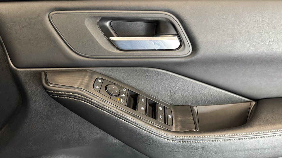 Nissan X-Trail 1.5 E-Power E-4orce 213 Acenta Premium 5dr Auto Hybrid Station Wagon - Image 24