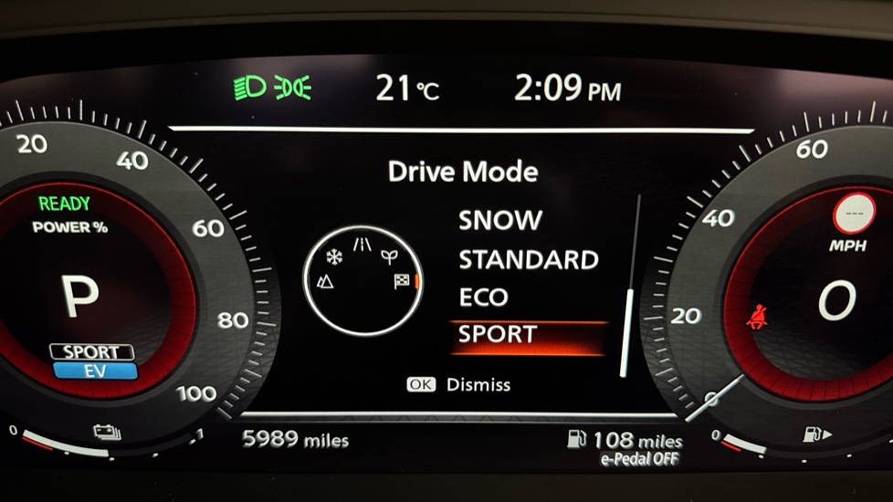 Nissan X-Trail 1.5 E-Power E-4orce 213 Acenta Premium 5dr Auto Hybrid Station Wagon - Image 37