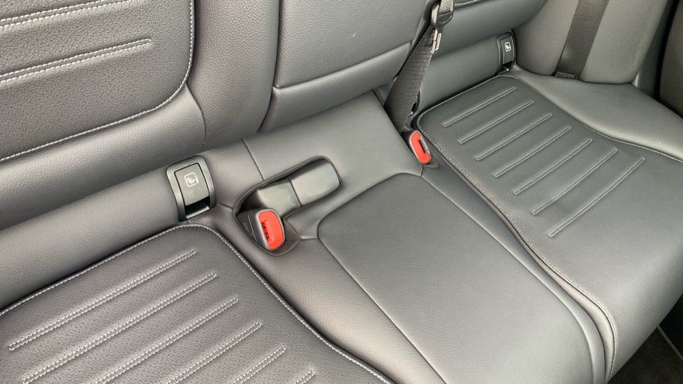 Mercedes-Benz C-Class C300e AMG Line Premium [Pan Roof] 5dr 9G-Tronic Estate - Image 17