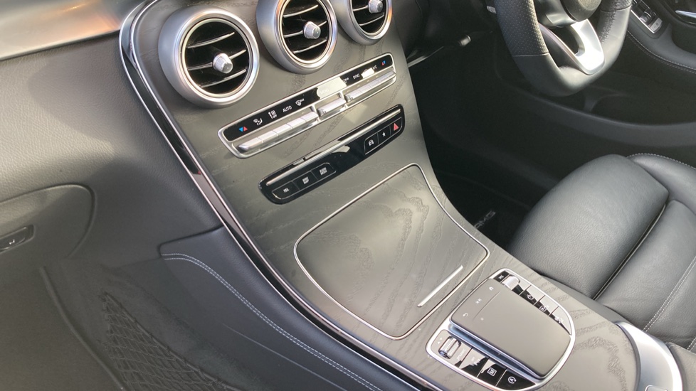Mercedes-Benz GLC 220d 4Matic AMG Line Premium 5dr 9G-Tronic Diesel Estate - Image 13