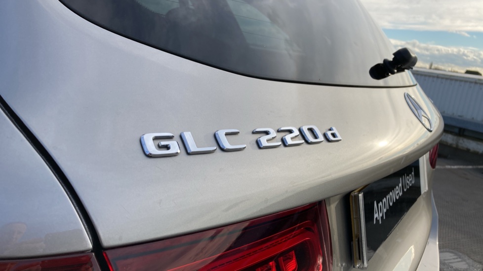 Mercedes-Benz GLC 220d 4Matic AMG Line Premium 5dr 9G-Tronic Diesel Estate - Image 27