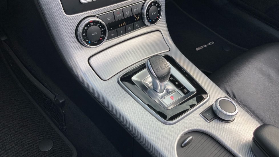 Mercedes-Benz SLC 300 AMG Line 2dr 9G-Tronic Petrol Roadster - Image 13