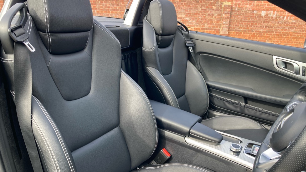 Mercedes-Benz SLC 300 AMG Line 2dr 9G-Tronic Petrol Roadster - Image 15
