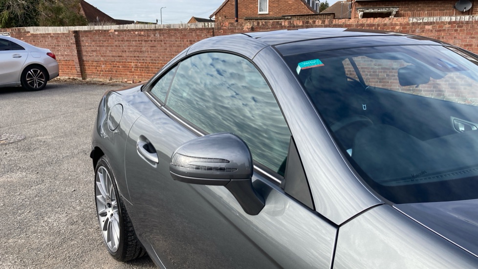 Mercedes-Benz SLC 300 AMG Line 2dr 9G-Tronic Petrol Roadster - Image 23