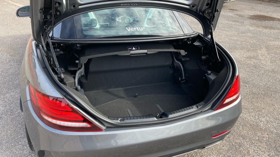Mercedes-Benz SLC 300 AMG Line 2dr 9G-Tronic Petrol Roadster - Image 28