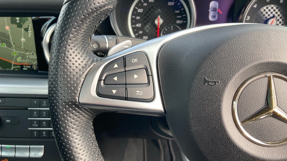 Mercedes-Benz SLC 300 AMG Line 2dr 9G-Tronic Petrol Roadster - Image 35