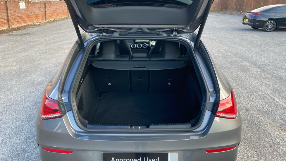 Mercedes-Benz CLA 180 AMG Line Premium Plus 5dr Tip Auto Petrol Estate - Image 4
