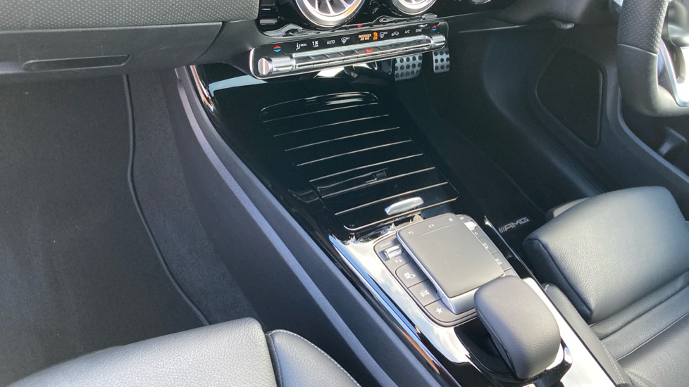 Mercedes-Benz CLA 180 AMG Line Premium Plus 5dr Tip Auto Petrol Estate - Image 13