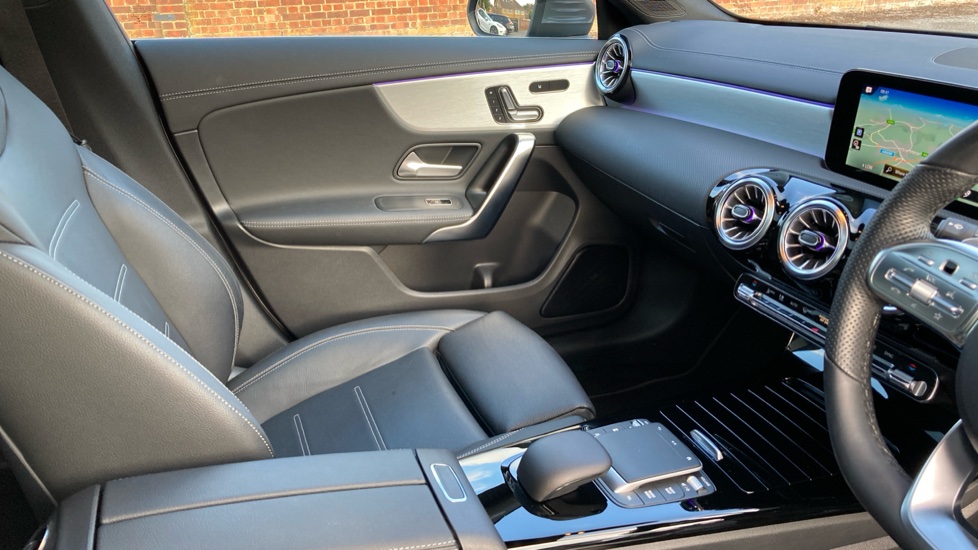Mercedes-Benz CLA 180 AMG Line Premium Plus 5dr Tip Auto Petrol Estate - Image 14
