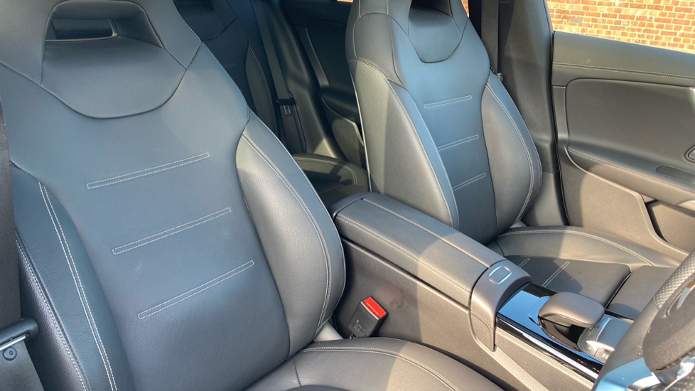 Mercedes-Benz CLA 180 AMG Line Premium Plus 5dr Tip Auto Petrol Estate - Image 29