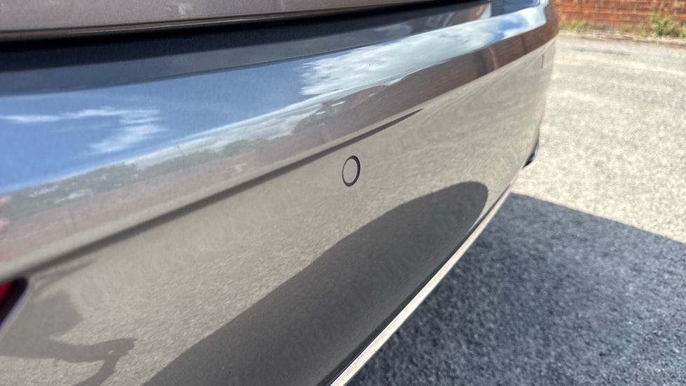 Mercedes-Benz A-Class A180 AMG Line Premium Plus 5dr Auto Petrol Hatchback - Image 29