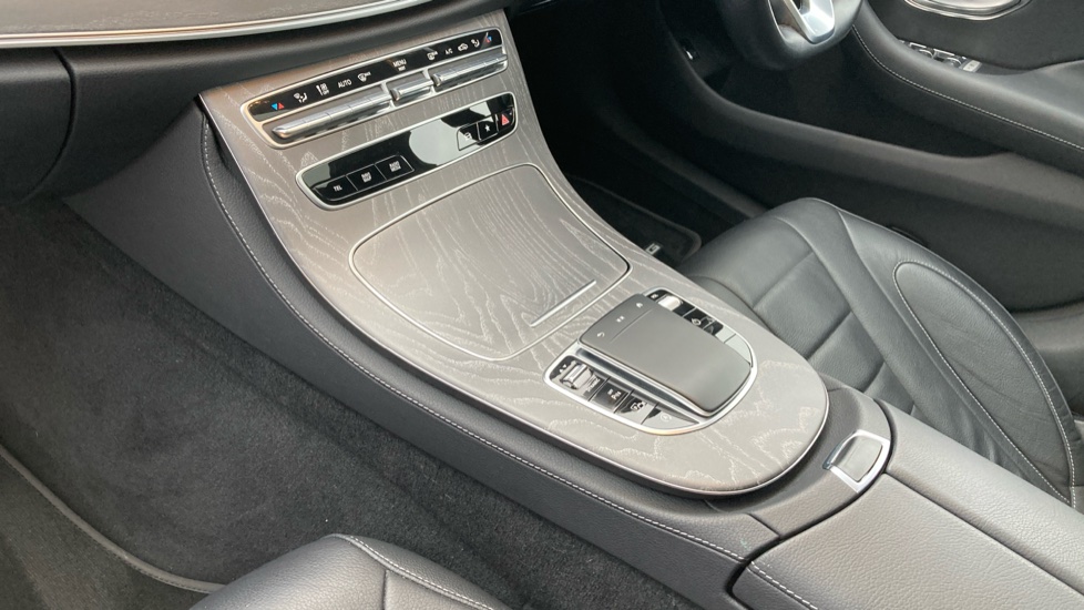 Mercedes-Benz CLS Coupe CLS 400d 4Matic AMG Line Ngt Ed Pr + 4dr 9G-Tronic Diesel Saloon - Image 13