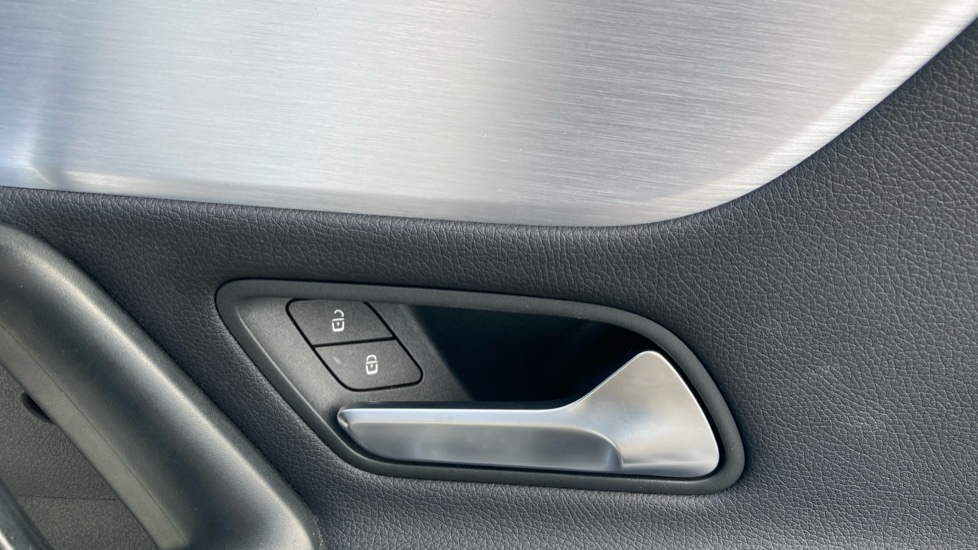 Mercedes-Benz CLA 200 AMG Line 4dr Tip Auto Petrol Saloon - Image 29