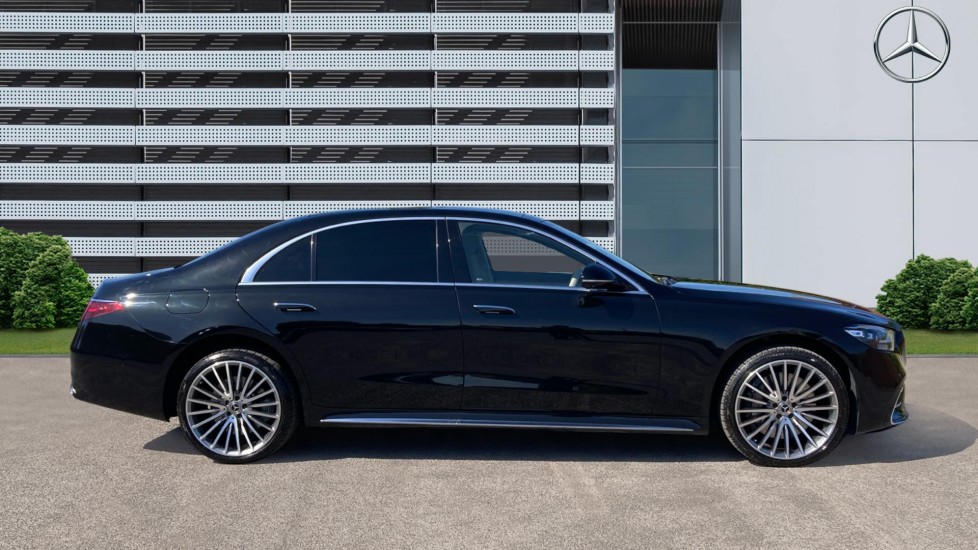 Mercedes-Benz S-Class S500L 4Matic AMG Line Prem + Exec 4dr 9G-Tronic Petrol Saloon - Image 5