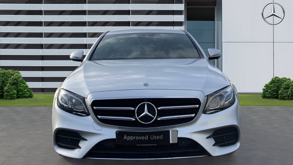 Mercedes-Benz E-Class E350d AMG Line Edition Premium 4dr 9G-Tronic Diesel Saloon - Image 3
