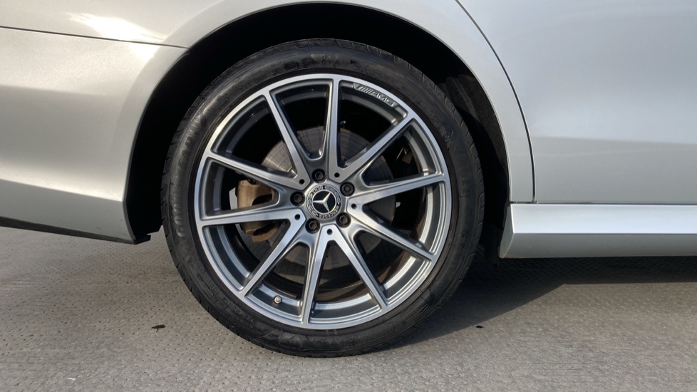 Mercedes-Benz E-Class E350d AMG Line Edition Premium 4dr 9G-Tronic Diesel Saloon - Image 7