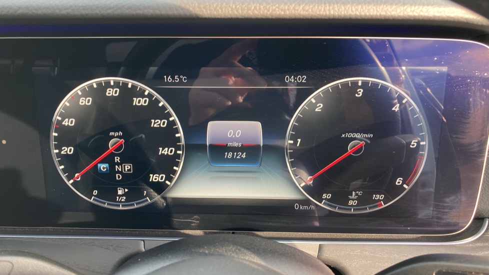Mercedes-Benz E-Class E350d AMG Line Edition Premium 4dr 9G-Tronic Diesel Saloon - Image 18