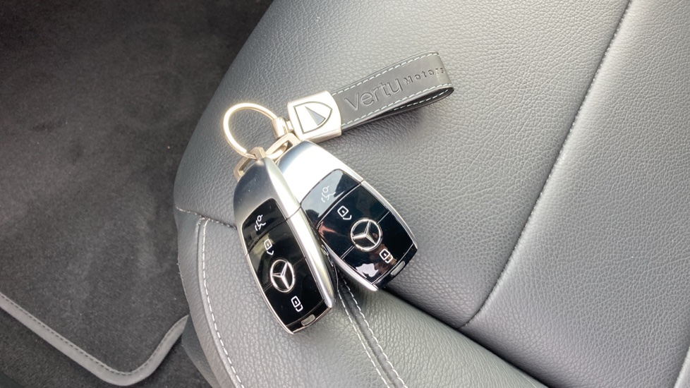 Mercedes-Benz E-Class E350d AMG Line Edition Premium 4dr 9G-Tronic Diesel Saloon - Image 20