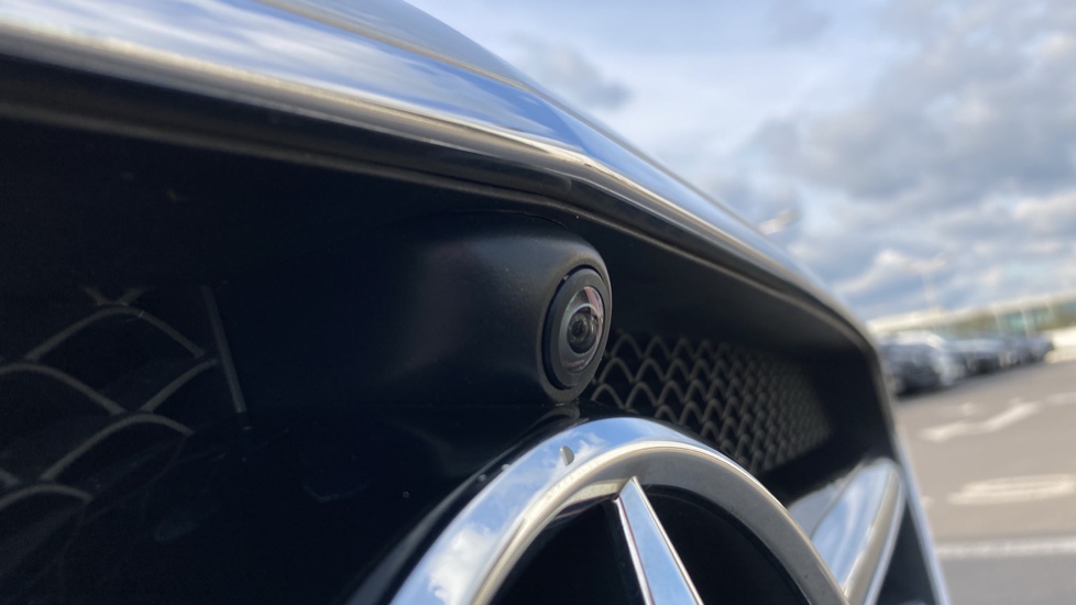 Mercedes-Benz E-Class E350d AMG Line Edition Premium 4dr 9G-Tronic Diesel Saloon - Image 22