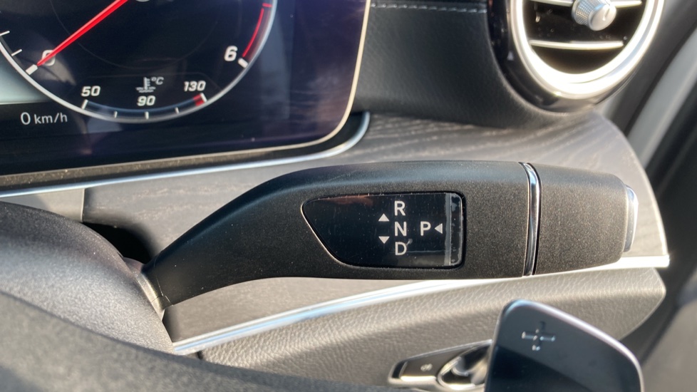 Mercedes-Benz E-Class E350d AMG Line Edition Premium 4dr 9G-Tronic Diesel Saloon - Image 38